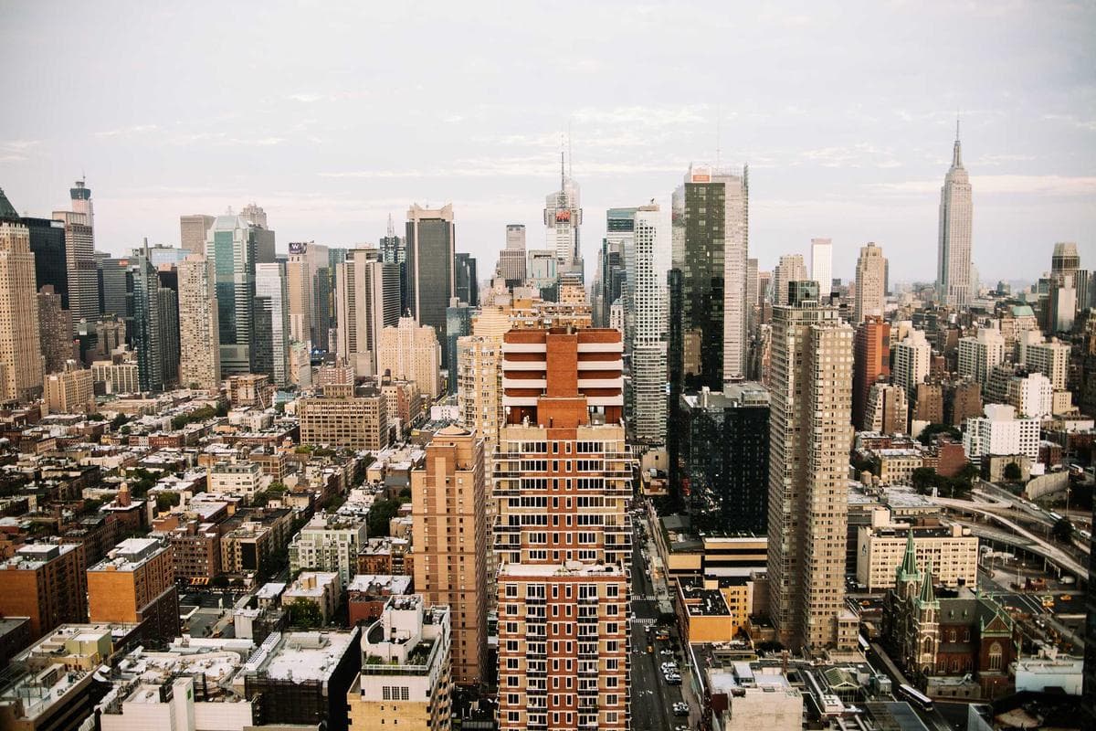 temi.dev — AI-Powered Portfolio Platform